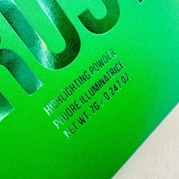 NEW! Jeffree Star Cosmetics Cold Hard Cash Extreme Frost Highlighting Powder - Picture 10 of 14